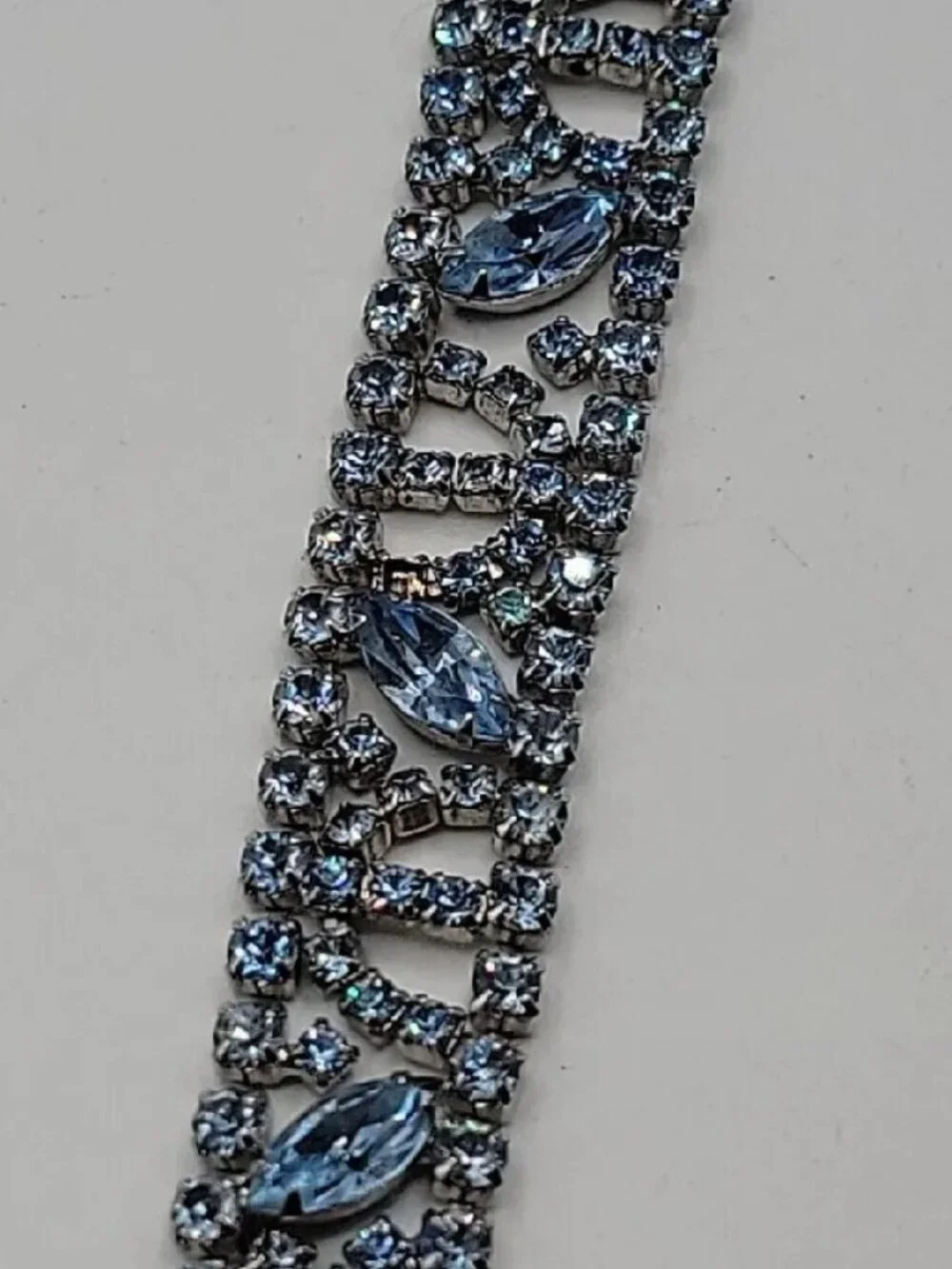 BY Gale Blue Crystal Tennis Bracelet 1980s High Quality Collectors Vintage 7